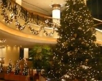Christmas_Decoration_at_Luxury_Hotel_in_Hong_Kong-76133_200x200